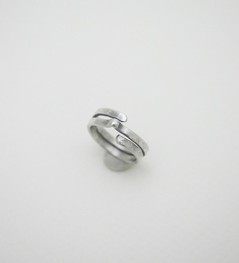 Surrounding-no.3‧Wrap around silver ring - General Rings - Other Metals Silver