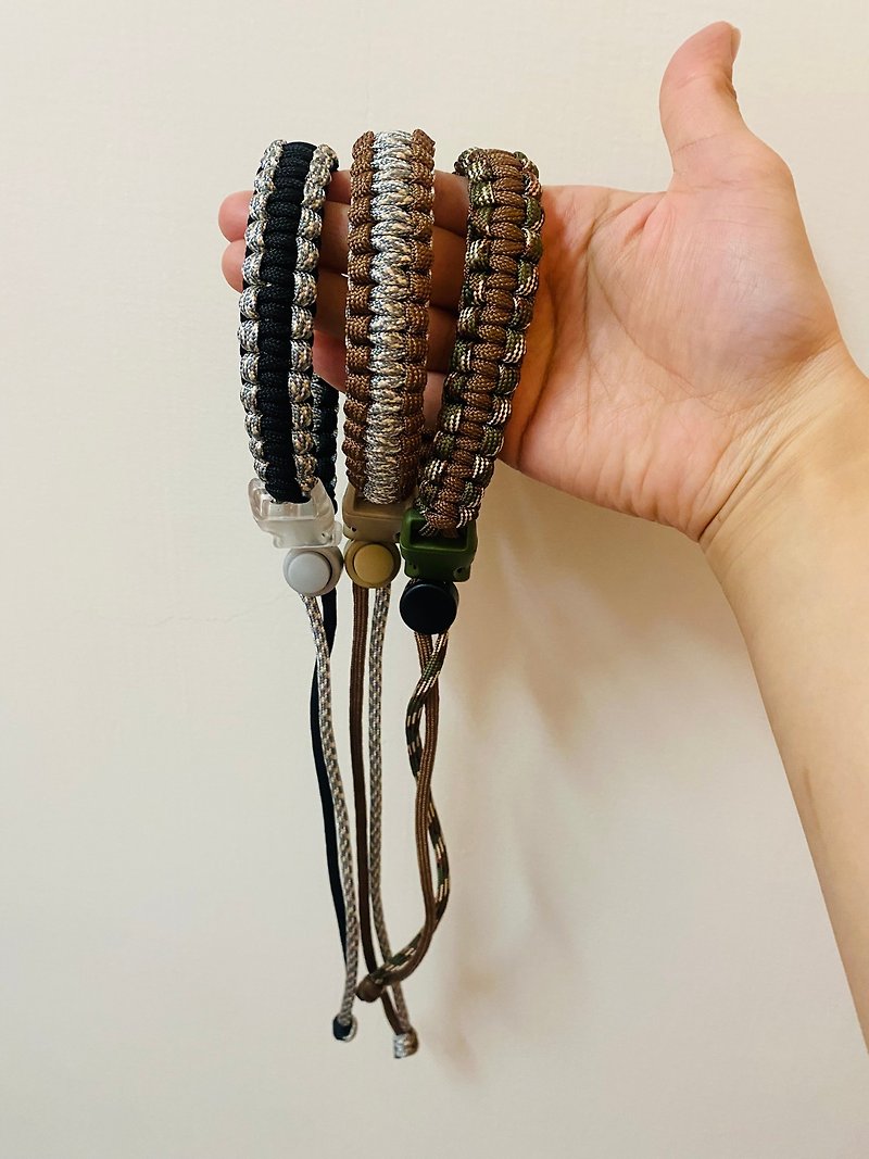 Paracord braided drink cord. Can be customized - ถุงใส่กระติกนำ้ - ไนลอน ขาว