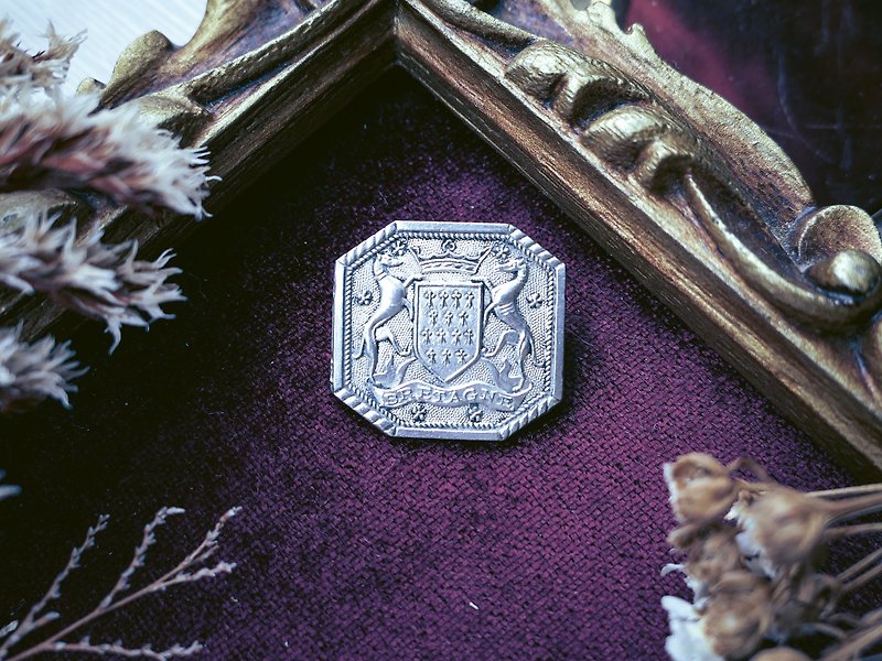 Coat of Arms Brooch of Brittany, France - European Antique Jewelry Vintage Jewelry - เข็มกลัด - เงินแท้ 