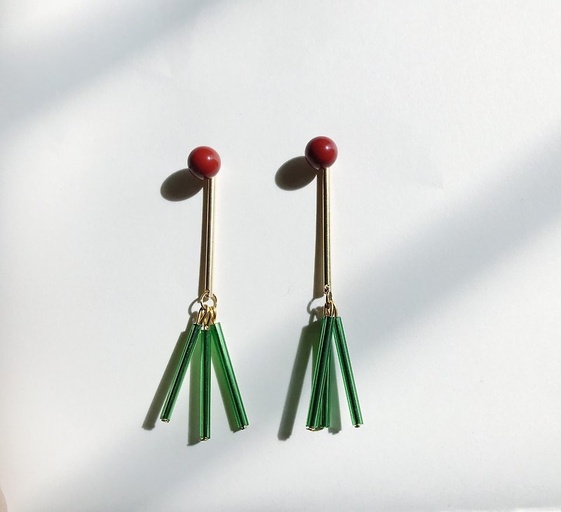 Red Onion Natural Stone Ear Pin - ต่างหู - เครื่องเพชรพลอย สีแดง