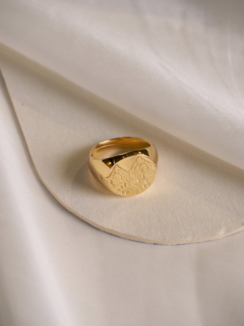 Night Wild Signet Ring, Sterling Silver, Wild Ring. - 戒指 - 純銀 金色