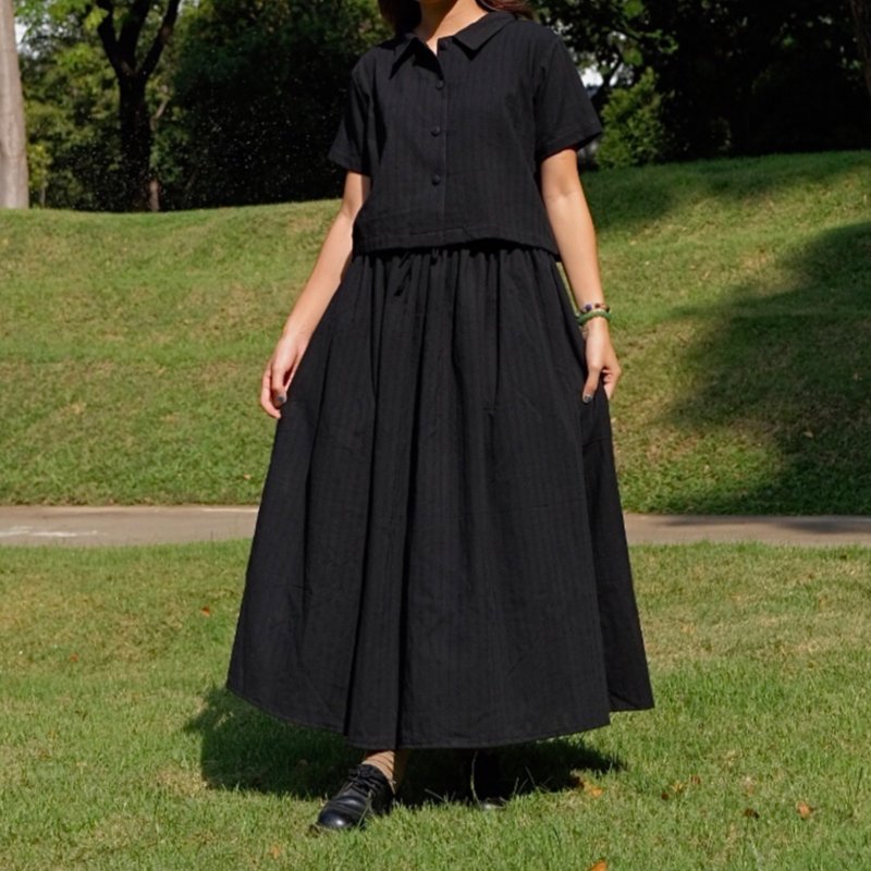 Black Cotton Ren top & Jolie skirt Set ชุดเซตเสื้อกระโปรงผ้าฝ้ายทอลายริ้ว - กระโปรง - ผ้าฝ้าย/ผ้าลินิน สีดำ