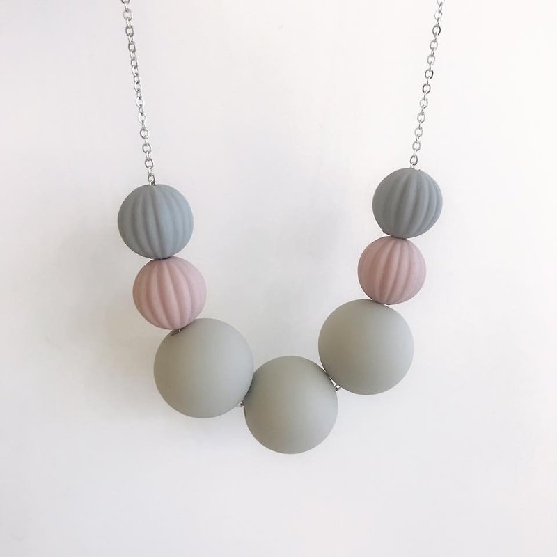 Grey Dirty Pink  Wooden Ball Necklace Birthday Gift Bridesmaid Gift - Chokers - Plastic Gray