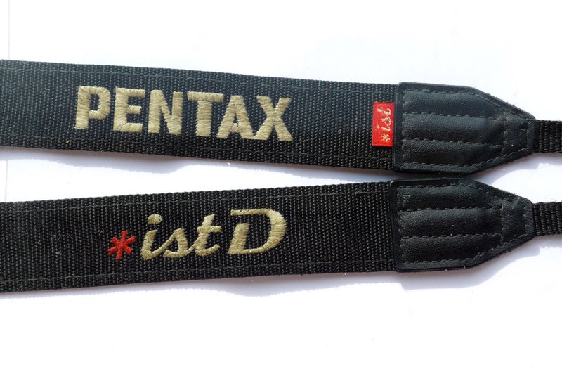 Pentax *ist D *istD logo original genuine camera neck shoulder strap - 相機/拍立得/底片相機 - 亞麻 黑色
