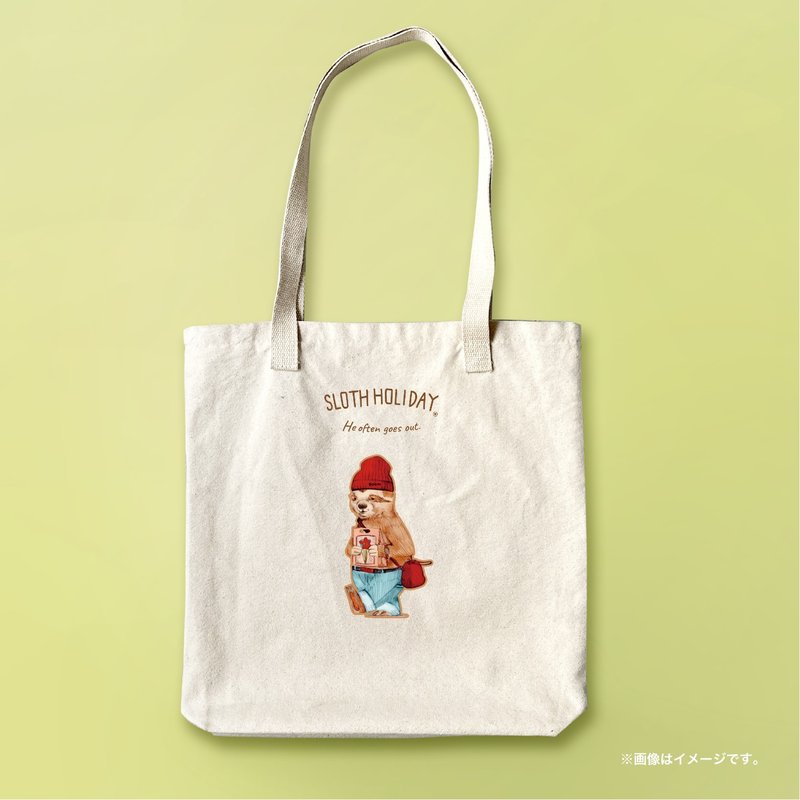 A3 Size-Compatible Tote Bag/Sloth holiday - กระเป๋าถือ - ผ้าฝ้าย/ผ้าลินิน ขาว