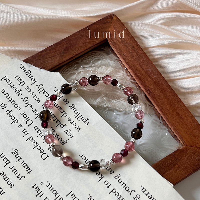 Strawberry crystal citrine Stone/natural crystal bracelet natural stone bracelet customized bracelet - Bracelets - Crystal Brown