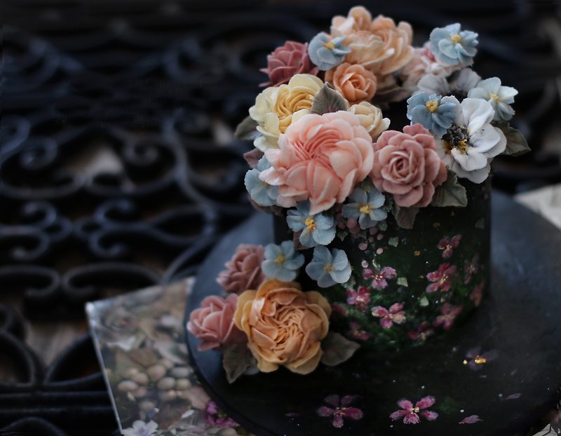 Aesthetic Oil Painting Style Flower Candle-With Plaster Tray - น้ำหอม - ขี้ผึ้ง ขาว