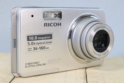 Fully functional] RICOH R50 compact digital camera P017