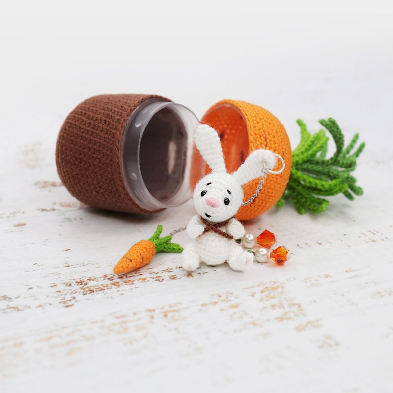 Crochet pattern Micro Bunny Surprise egg carrot, PDF Digital Download, DIY mini - 手工藝教學/工具書 - 其他材質 