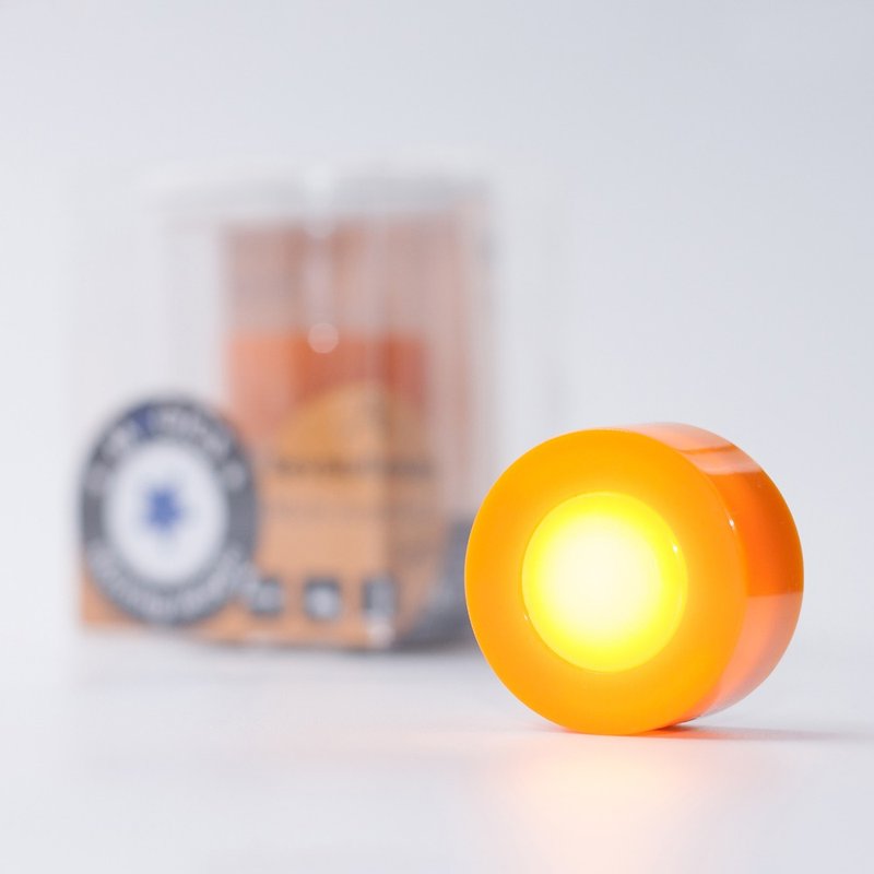 MOGICS │ Mochi Candle Lamp Terminator (Successful Tangerine) - โคมไฟ - พลาสติก สีส้ม