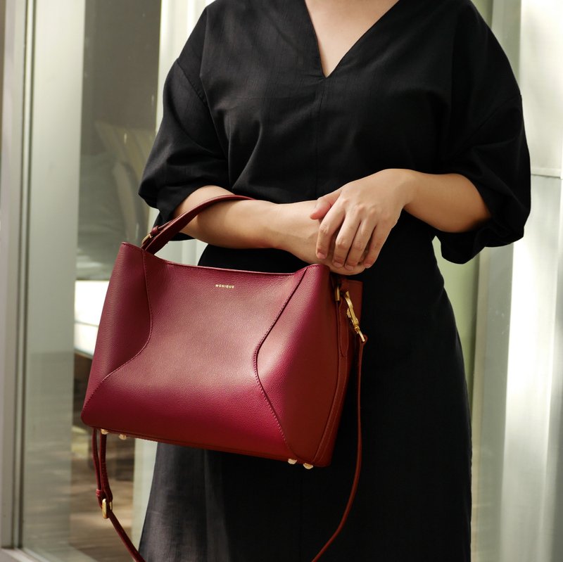 MONIQUE ATELIER Alexis L Top-handle Bag 皮革手提包 - 手提包/手提袋 - 真皮 紅色