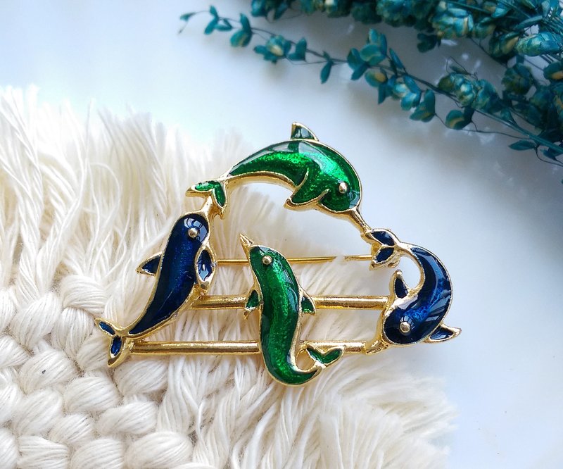 Vintage Jewelry 西洋古董飾品 快樂海豚音符 琺瑯 別針 - 徽章/別針 - 其他金屬 藍色