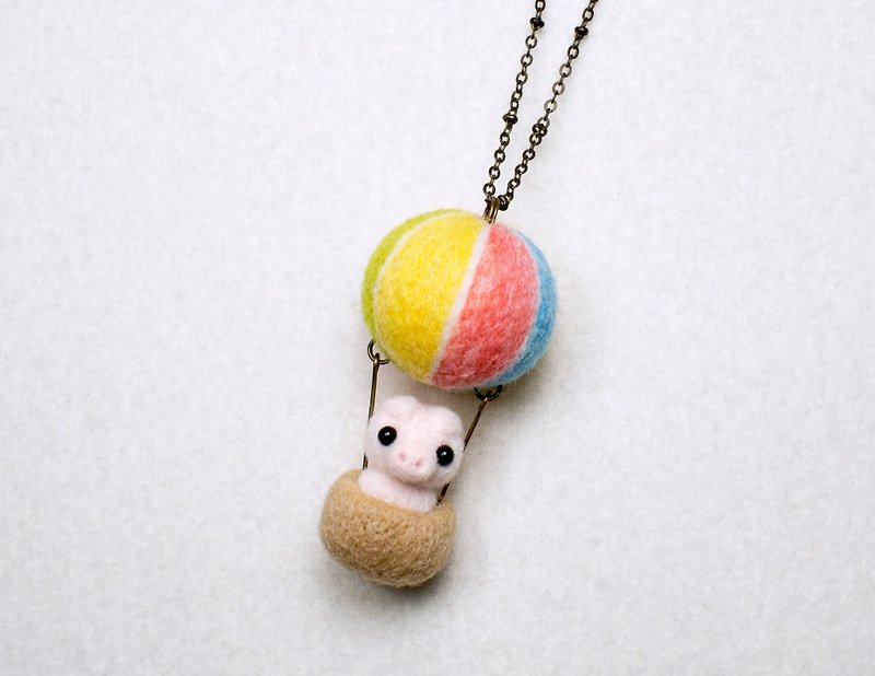 Petwoolfelt - Needle-felted Sky Travel Pig (necklace/bag charm) - Necklaces - Wool Multicolor