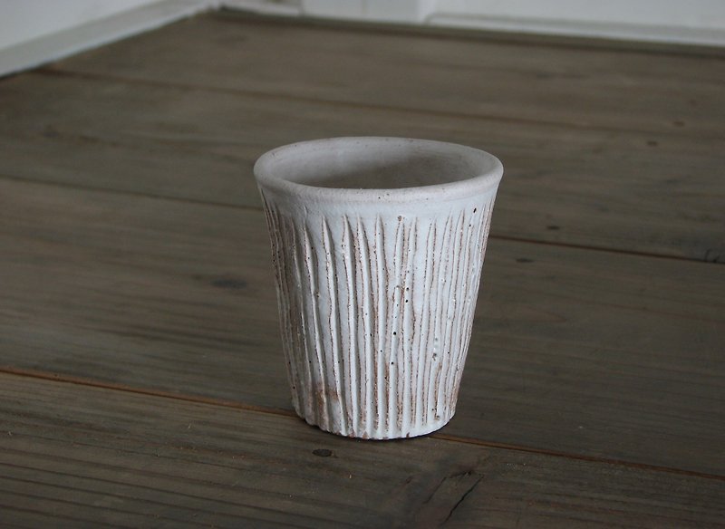 Swallow cup - Pottery & Ceramics - Other Materials White