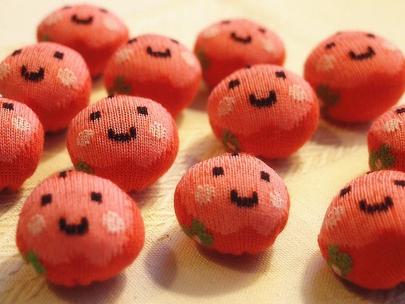 ★ can not eat fruit sugar apple face ball plus a wood button strap - พวงกุญแจ - ผ้าฝ้าย/ผ้าลินิน สีแดง