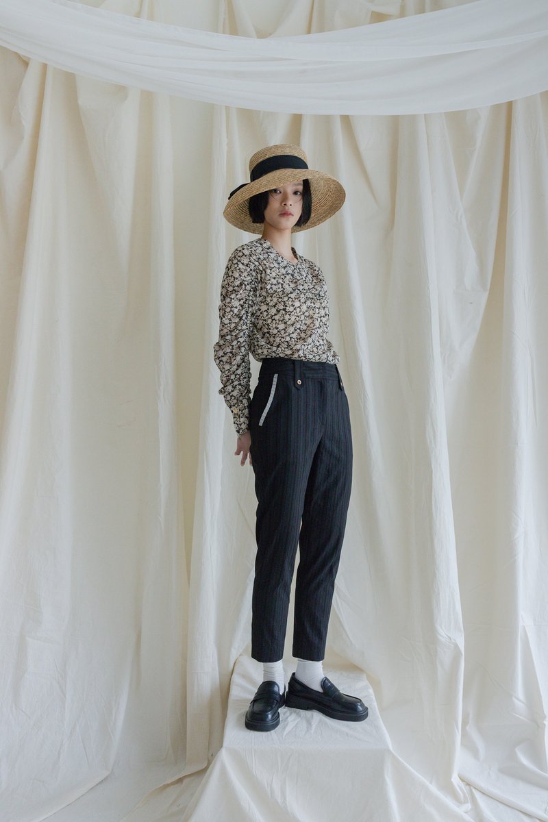 William Vale Trousers Jet Black Straight Button Detail Straight Pants Black Nuit - Women's Pants - Other Man-Made Fibers 