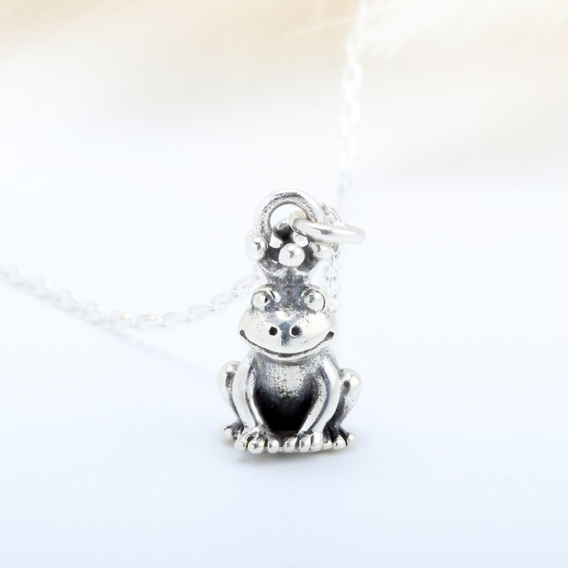 Cute Frog Prince lovely 925 sterling silver necklace Valentine's Day gift - สร้อยคอ - เงินแท้ สีเงิน