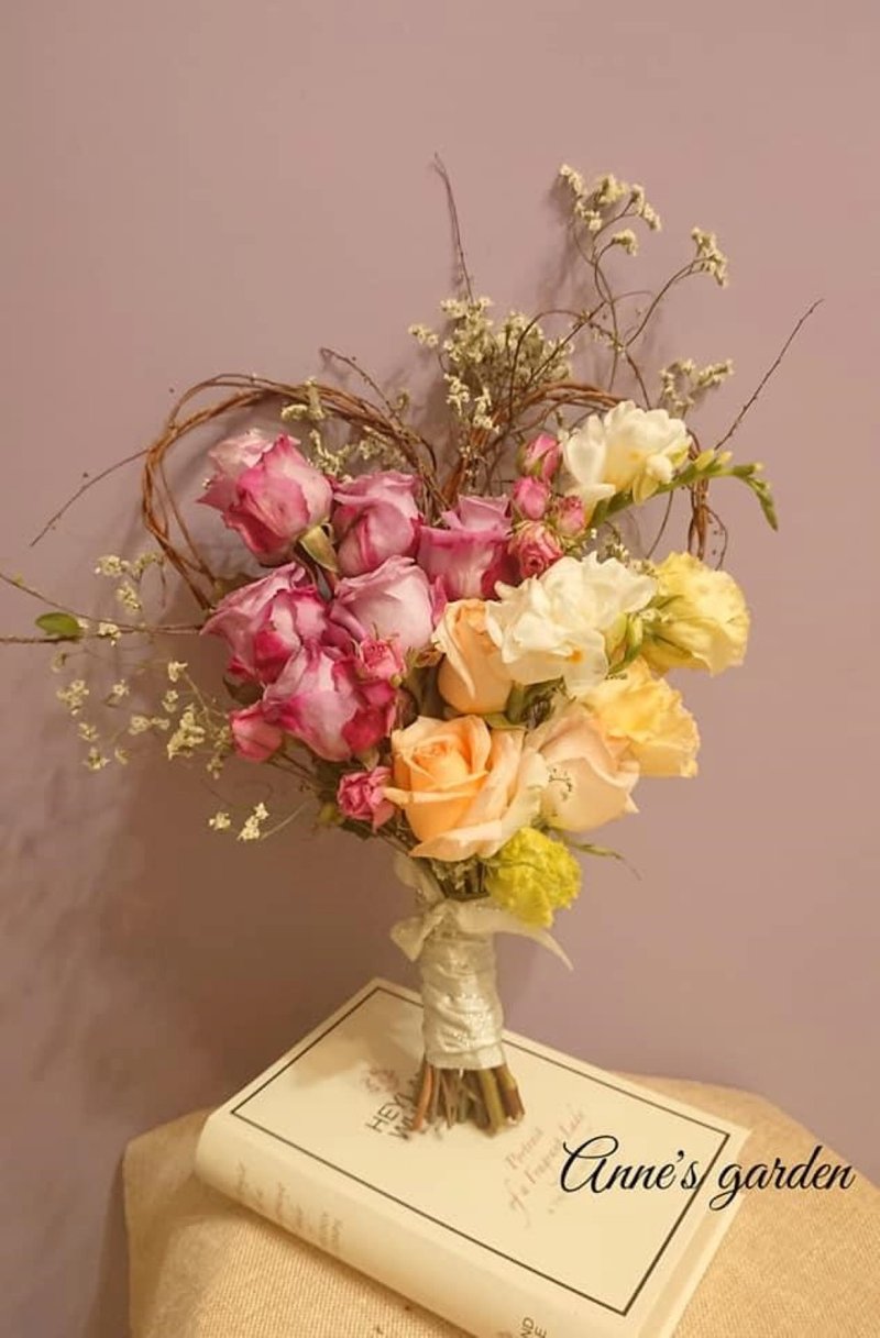 Heart-shaped frame bouquet - ตกแต่งต้นไม้ - พืช/ดอกไม้ 