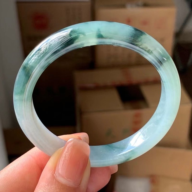 冰種翡翠天然翡翠玉鐲A玉手鐲 玉鈪 • 糯冰種水墨丹青翡翠福鐲 - 手鍊/手環 - 玉石 綠色
