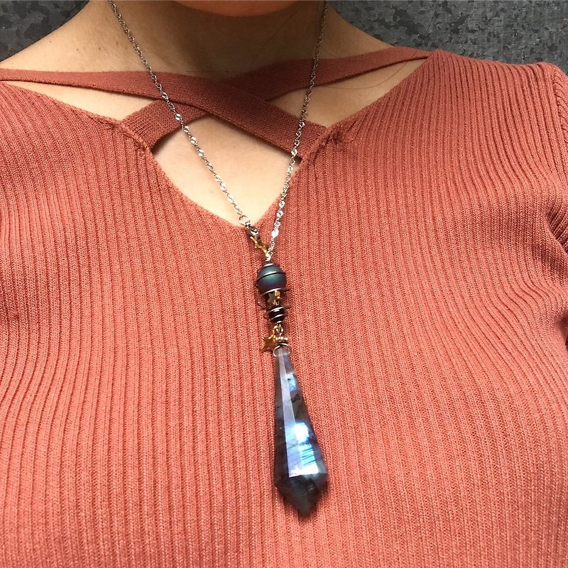 [Lost and find] natural stone universe planet spirit pendulum necklace - สร้อยคอ - เครื่องเพชรพลอย สีน้ำเงิน