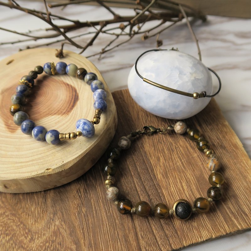 This is only one set**Clearance Special Offer (Offer 3-pack)**Blue Wen Shi ceramic. Eye of the tiger. Dragon Bone Stone. Volcanic stone. Brass metal leather. Suitable neutral bracelet gift for men and women - Bracelets - Gemstone Blue