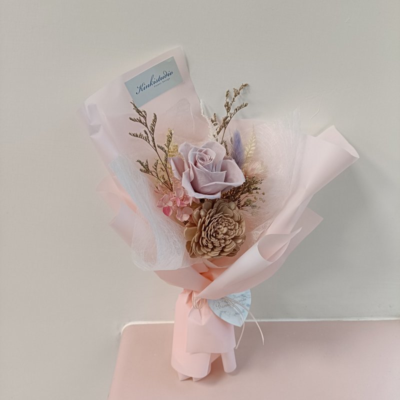 母親節禮物 奶茶粉玫瑰康乃馨永生乾燥花束 結婚求婚告白捧花生日 - 乾燥花/永生花 - 植物．花 多色