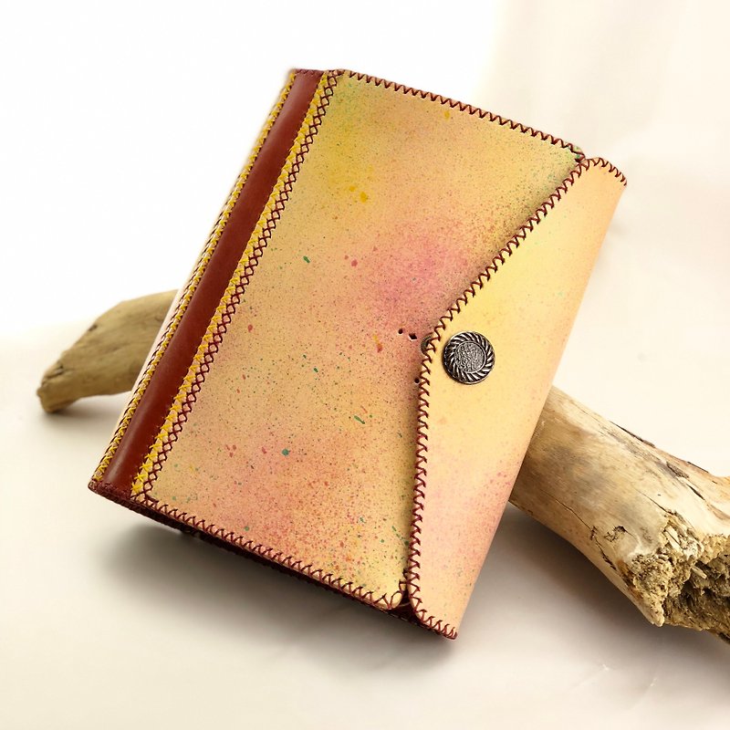 Not hidden. A5 loose leaf. Notebook - PDA / Travel / Notepad - Notebooks & Journals - Genuine Leather Yellow