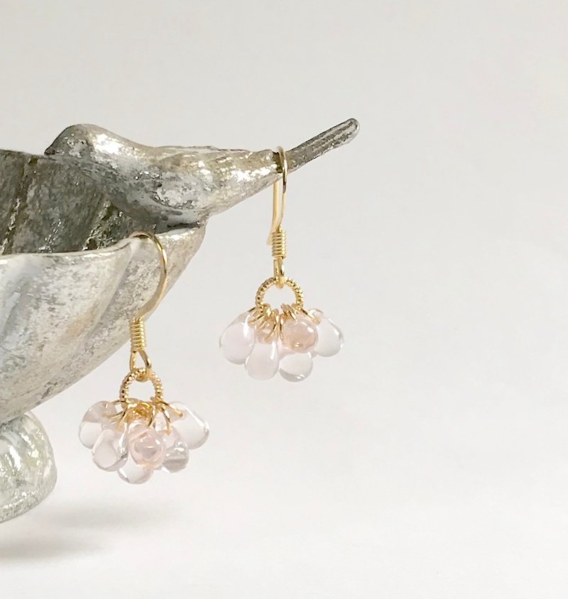 Sakura pink color Czech beads gold earring - Earrings & Clip-ons - Glass Pink
