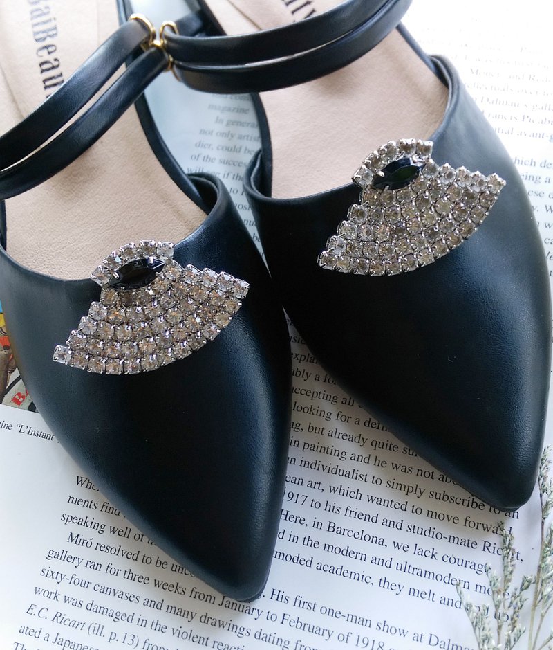 【西洋古董飾品 】BLUETTE 法國製 扇形 萊茵鑽 鞋夾 shoe clips - 其他 - 其他金屬 金色