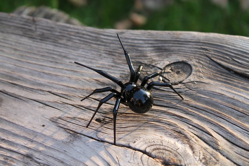 Black Unique Handmade Glass Spider Miniature with Fine Details and Collecting - Pottery & Glasswork - Glass Black