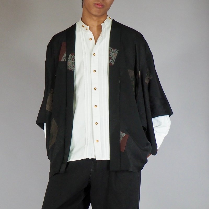 【日本製造】1980年代復古日式羽織、黑色羽織外套、吉祥圖案 - 男裝外套/大衣 - 絲．絹 黑色