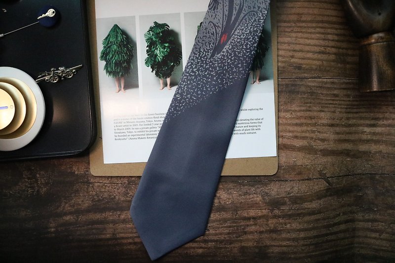 灰色刺繡領帶商務正裝窄版necktie - 領帶/領帶夾 - 絲．絹 銀色