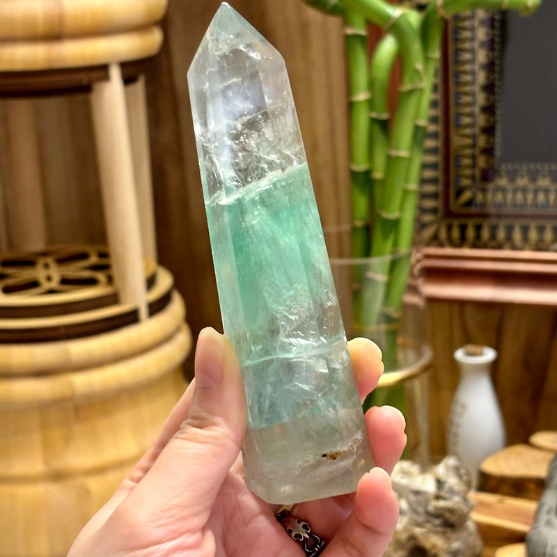 13cm Green Fluorite Pillar Purifying Healing Home Furnishings Decoration for Physical and Mental Health Body and Soul - Items for Display - Crystal Green