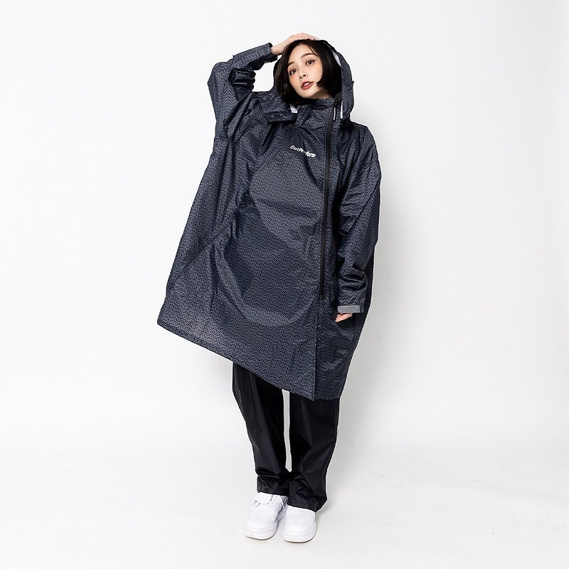 【背包款】去去雨水走長版兩件式-Mini-O-曜石黑 - 雨傘/雨衣 - 塑膠 黑色