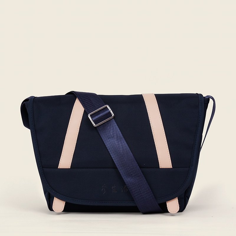 20210623-20211231 Blue Simple Side Back Messenger Bag Classic Simple - กระเป๋าแมสเซนเจอร์ - เส้นใยสังเคราะห์ สีน้ำเงิน