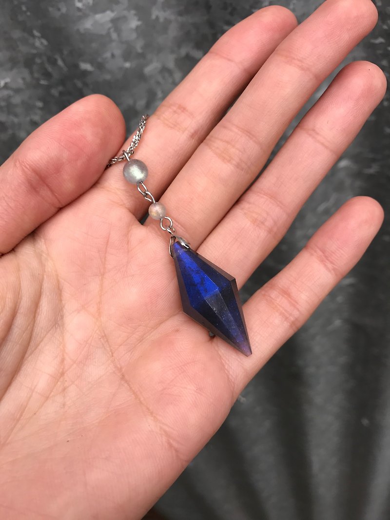 [Light blue] Lost and find natural stone Labradorite Pendulum necklace - สร้อยคอ - เครื่องเพชรพลอย สีน้ำเงิน