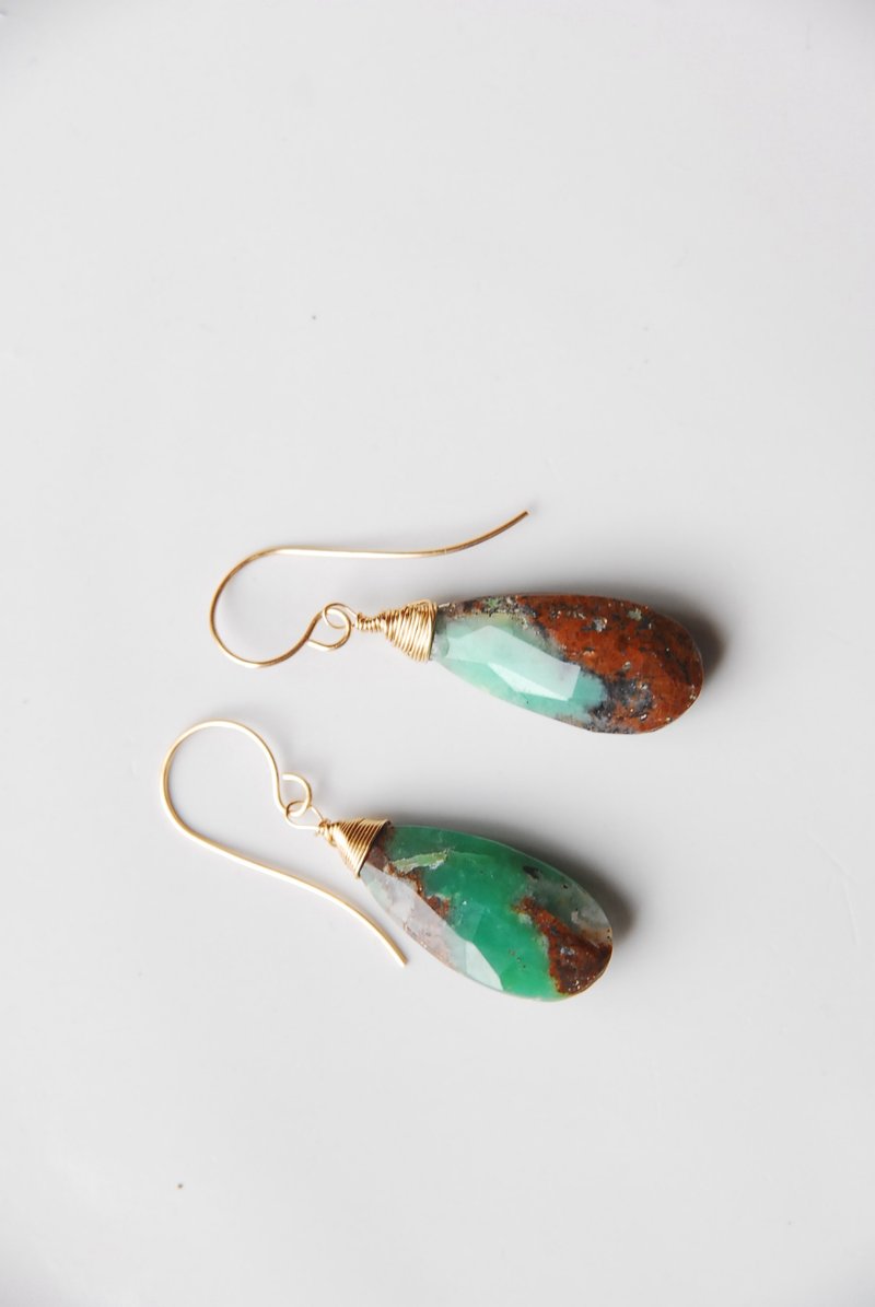 newクリソプレーズの大きめピアス　no.３　１４kgf - 耳環/耳夾/耳骨夾 - 半寶石 