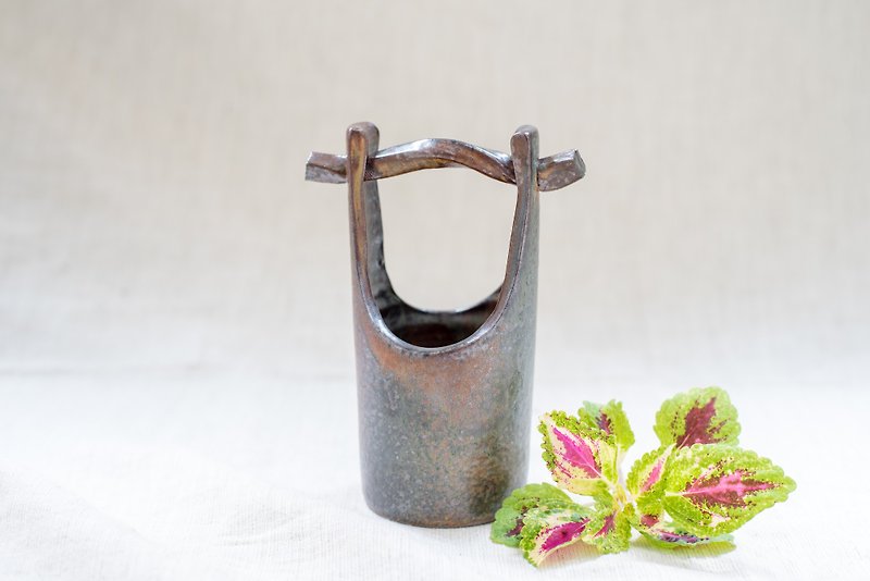 Hand made mini vase・Pottery・Throwing - Pottery & Ceramics - Pottery Khaki