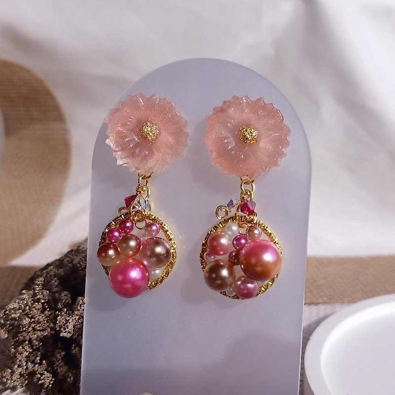 Handmade Pink flower Resin Earrings - Earrings & Clip-ons - Resin Pink
