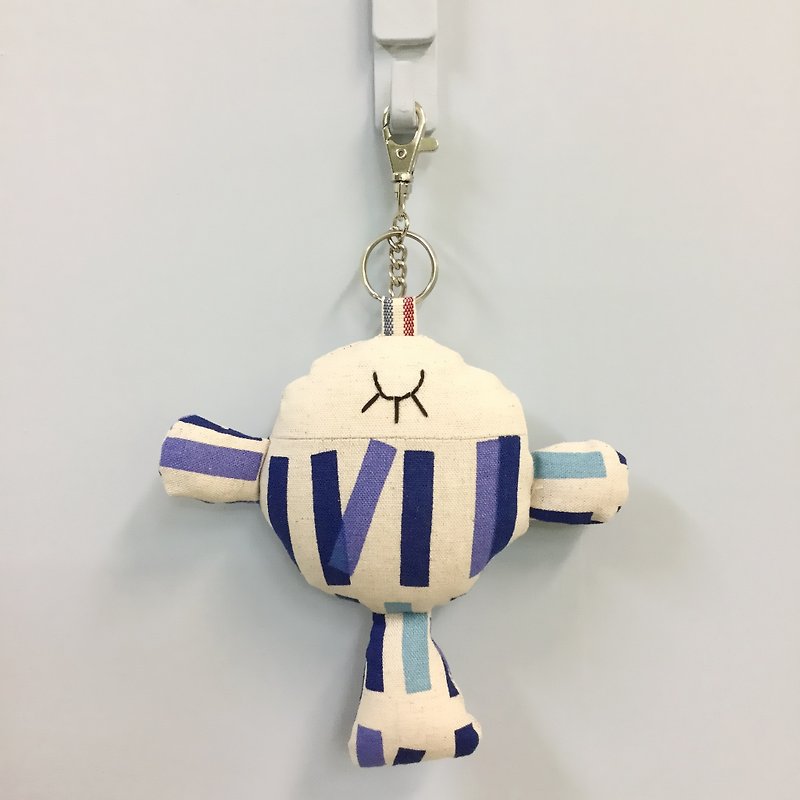 Super cute and round-fish charm/key ring - Charms - Cotton & Hemp 