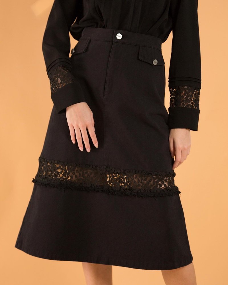 蕾絲拼接A字型半身裙 - 裙子/長裙 - 棉．麻 黑色