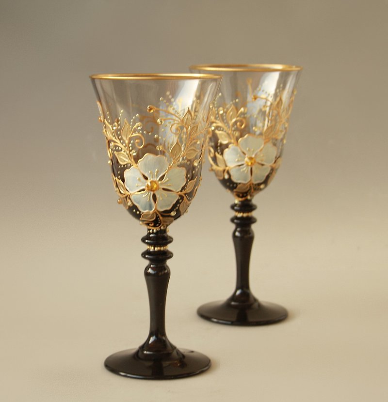 Wine Glasses Black Gold Flowers Swarovski Crystals, Hand-painted set of 2 - แก้วไวน์ - แก้ว สีดำ