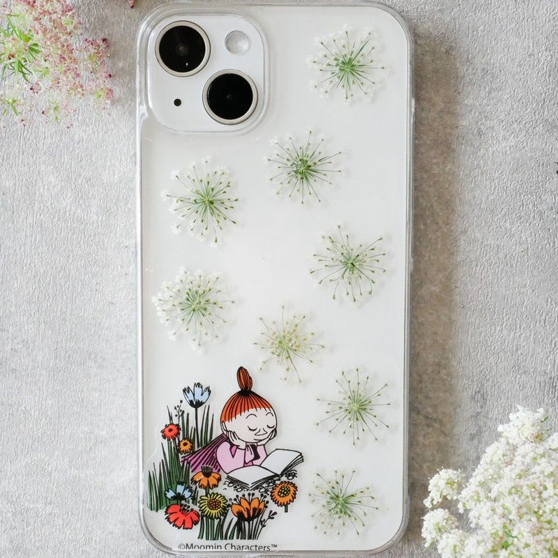 【Pinkoi x Moomin】ミムラ Mymble レースフラワー押し花iPhoneケース - スマホケース・カバー - レジン 多色