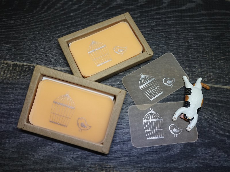 Look at the paper soap control, soap paper with printing, vintage small things series, immediately collect it - สบู่ - วัสดุอื่นๆ สีส้ม