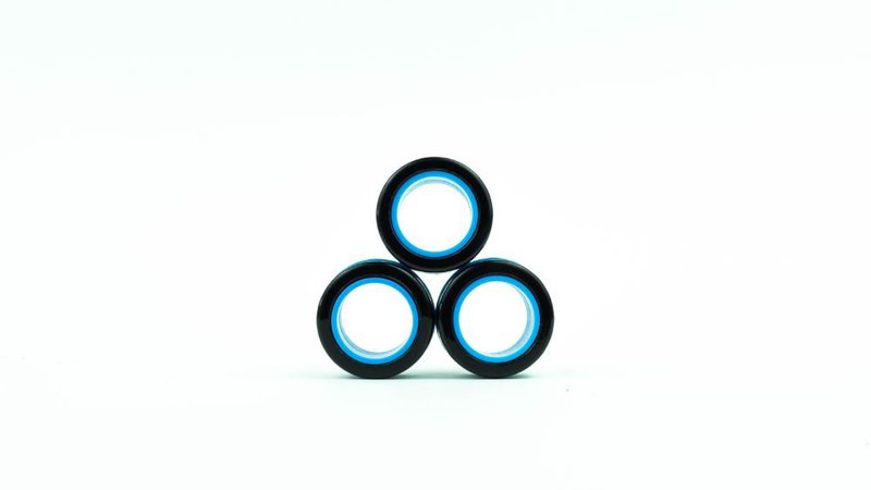 烏克蘭原裝 FinGears 指尖環 | 黑藍  | 三種尺寸 - 寶寶/兒童玩具/玩偶 - 其他材質 藍色