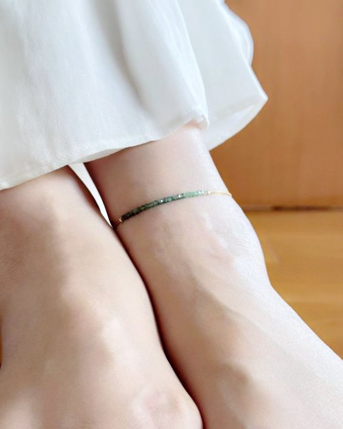 幸運と幸福 叡智を象徴する石 良質 エメラルドのlucky 7