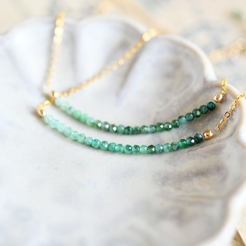 希少⭐️エメラルド原石⭐️金運UPに ❤️13 エメラルド 34.6ct 合成宝石ルース - メルカリ