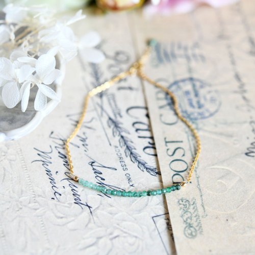 希少⭐️エメラルド原石⭐️金運UPに 希少⭐️エメラルド原石⭐️金運UPに エメラルド 母岩付き原石