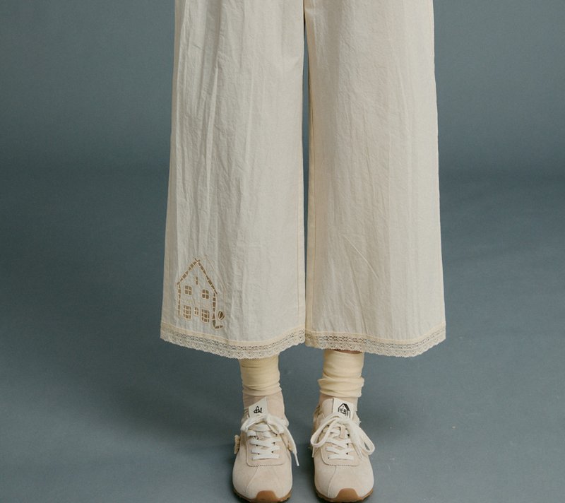 【歐式復古】 兔子屋鏤空刺繡長褲 - 女長褲 - 其他材質 白色
