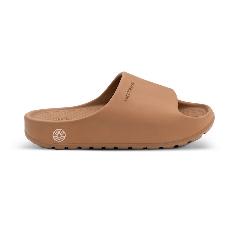 Freewaters Cloud9 new comfort series waterproof air cushion sandals men's and women's shoes caramel color - Sandals - Silicone Orange